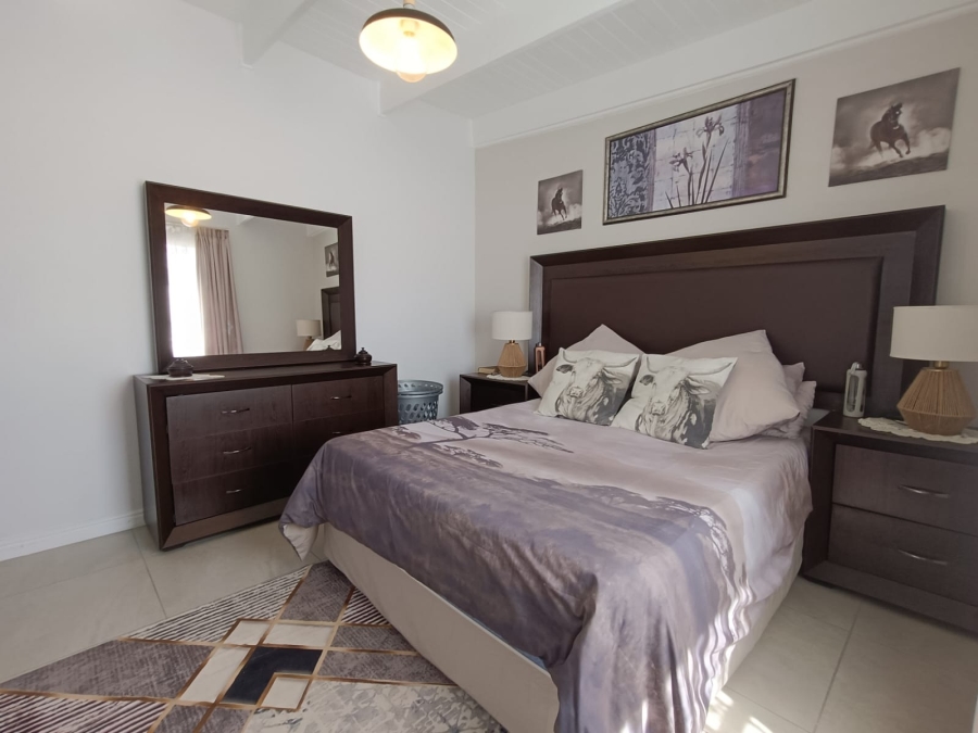 3 Bedroom Property for Sale in Jacobsbaai Western Cape